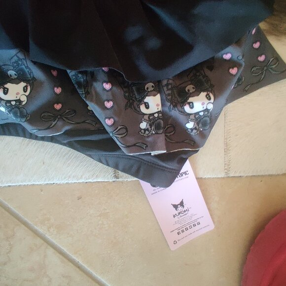 Hot Topic Kuromi print bikini top size 2x New - Picture 2 of 3